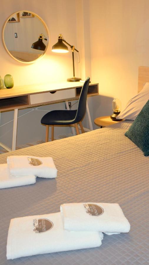 Augoustinos - Sea Side Luxury Apartments Artemida  Eksteriør billede