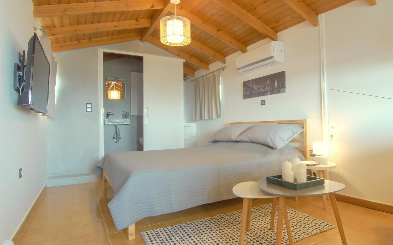 Augoustinos - Sea Side Luxury Apartments Artemida  Eksteriør billede